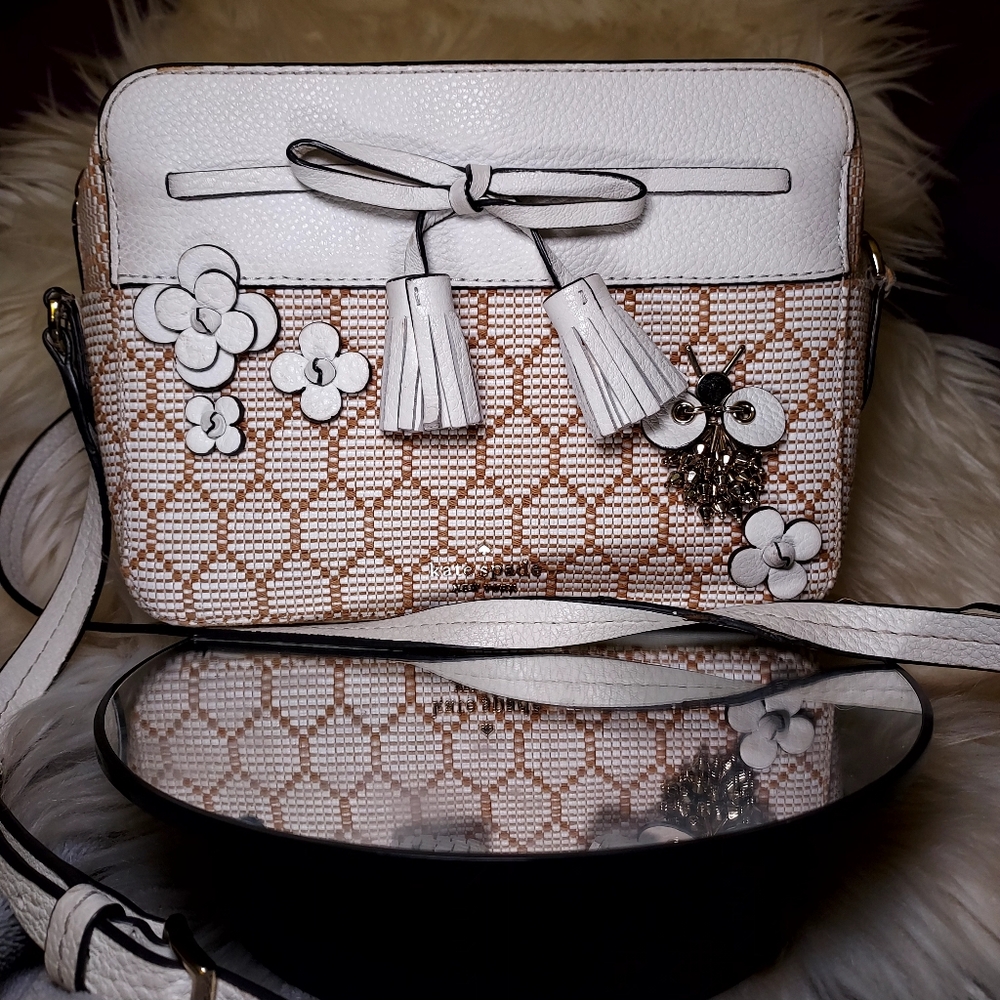 EUC Kate Spade Hayes Bee Embellished Natural Crossbody/ Camera Bag